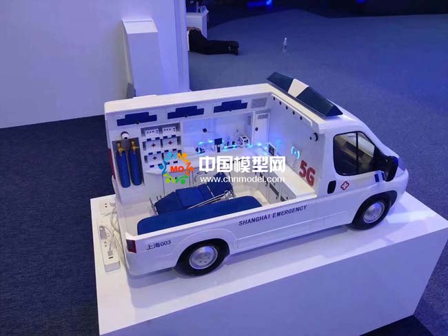 5G智慧醫療急救車模型
