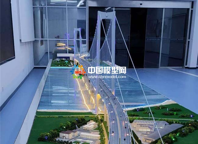 龍?zhí)堕L(zhǎng)江大橋模型
